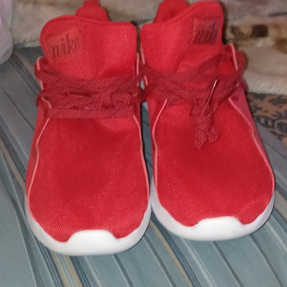 Men Nikes never been worn Men size 9 - Picture 5 of 7